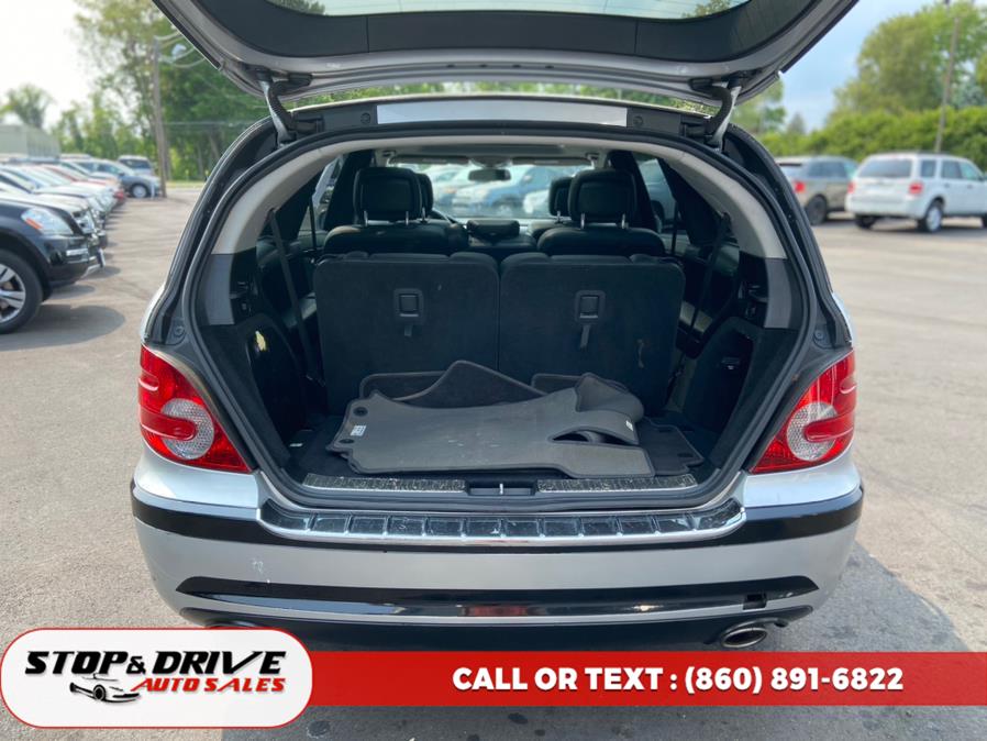 2010 Mercedes-Benz R-Class 4MATIC 4dr R350, available for sale in East Windsor, Connecticut | Stop & Drive Auto Sales. East Windsor, Connecticut 2010 Mercedes-Benz R-Class 4MATIC 4dr R350, available for sale in East Windsor, Connecticut | Stop & Drive Auto Sales. East Windsor, Connecticut
