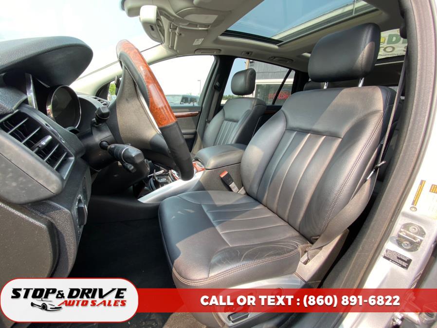 2010 Mercedes-Benz R-Class 4MATIC 4dr R350, available for sale in East Windsor, Connecticut | Stop & Drive Auto Sales. East Windsor, Connecticut 2010 Mercedes-Benz R-Class 4MATIC 4dr R350, available for sale in East Windsor, Connecticut | Stop & Drive Auto Sales. East Windsor, Connecticut