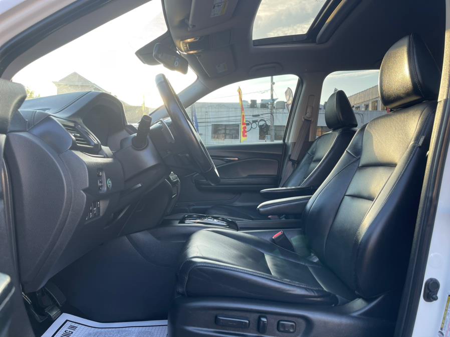 2020 Honda Ridgeline RTL-E AWD, available for sale in Irvington , New Jersey | Auto Haus of Irvington Corp. Irvington , New Jersey 2020 Honda Ridgeline RTL-E AWD, available for sale in Irvington , New Jersey | Auto Haus of Irvington Corp. Irvington , New Jersey