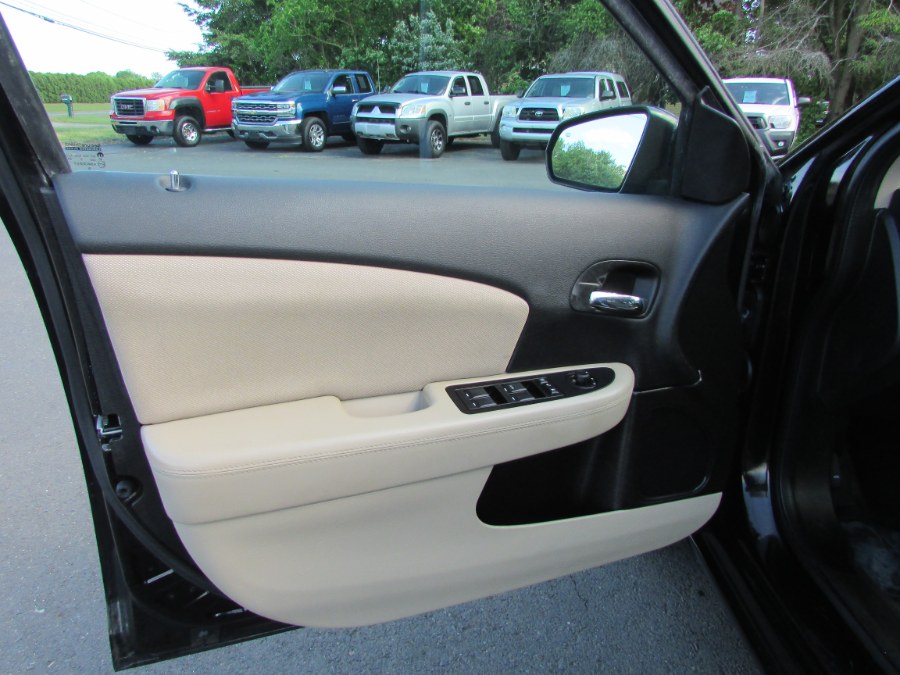 2013 Dodge Avenger 4dr Sdn SXT, available for sale in East Windsor, Connecticut | United Auto Sales of E Windsor, Inc. East Windsor, Connecticut 2013 Dodge Avenger 4dr Sdn SXT, available for sale in East Windsor, Connecticut | United Auto Sales of E Windsor, Inc. East Windsor, Connecticut