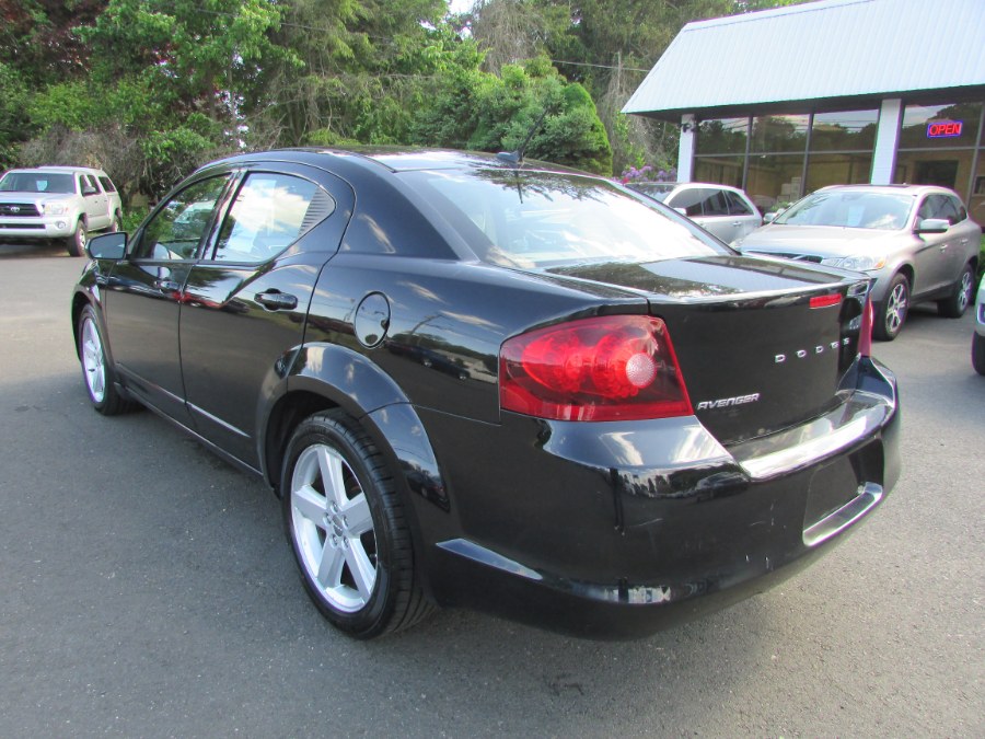 2013 Dodge Avenger 4dr Sdn SXT, available for sale in East Windsor, Connecticut | United Auto Sales of E Windsor, Inc. East Windsor, Connecticut 2013 Dodge Avenger 4dr Sdn SXT, available for sale in East Windsor, Connecticut | United Auto Sales of E Windsor, Inc. East Windsor, Connecticut