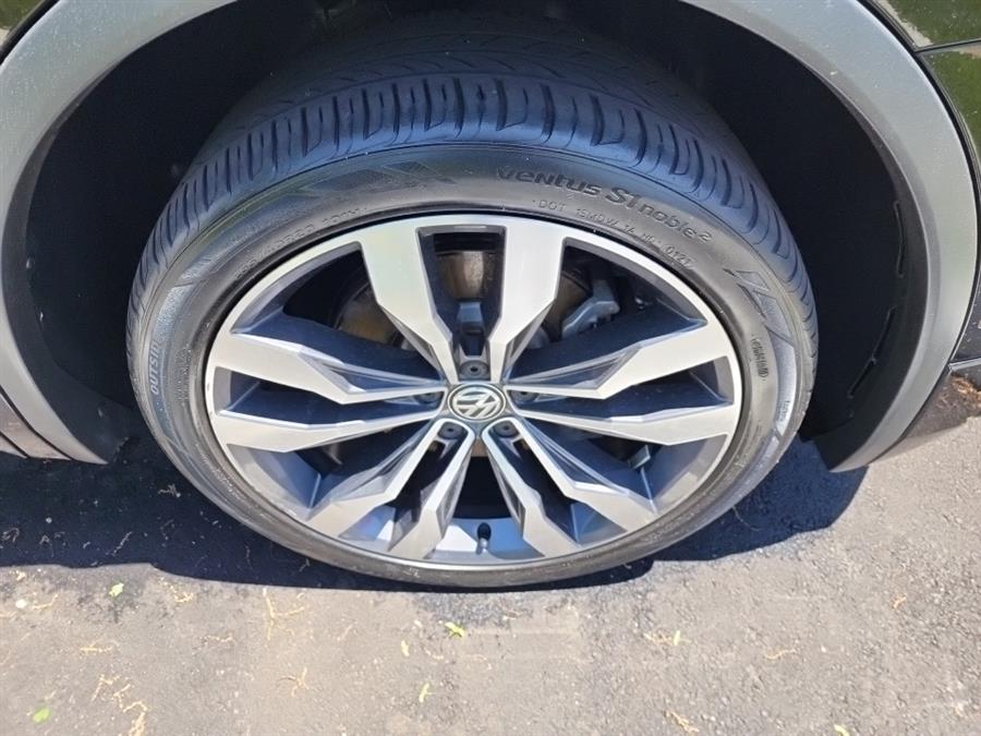 2021 Volkswagen Tiguan 2.0T SEL Premium R-Line 4MOTION, available for sale in Islip, New York | L.I. Auto Gallery. Islip, New York 2021 Volkswagen Tiguan 2.0T SEL Premium R-Line 4MOTION, available for sale in Islip, New York | L.I. Auto Gallery. Islip, New York