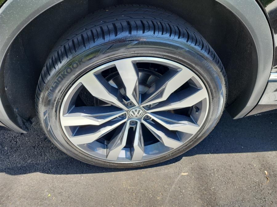 2021 Volkswagen Tiguan 2.0T SEL Premium R-Line 4MOTION, available for sale in Islip, New York | L.I. Auto Gallery. Islip, New York 2021 Volkswagen Tiguan 2.0T SEL Premium R-Line 4MOTION, available for sale in Islip, New York | L.I. Auto Gallery. Islip, New York