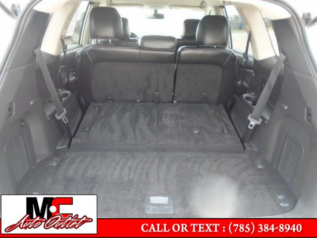 2017 Nissan Pathfinder 4x4 SL, available for sale in Colby, Kansas | M C Auto Outlet Inc. Colby, Kansas 2017 Nissan Pathfinder 4x4 SL, available for sale in Colby, Kansas | M C Auto Outlet Inc. Colby, Kansas