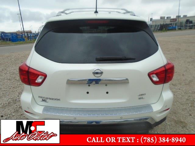 2017 Nissan Pathfinder 4x4 SL, available for sale in Colby, Kansas | M C Auto Outlet Inc. Colby, Kansas 2017 Nissan Pathfinder 4x4 SL, available for sale in Colby, Kansas | M C Auto Outlet Inc. Colby, Kansas