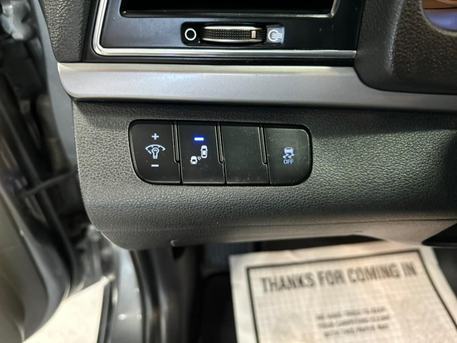 2018 Hyundai Elantra Value Edition 2.0L Auto (Ulsan), available for sale in Hollis, New York | Jamaica 26 Motors. Hollis, New York 2018 Hyundai Elantra Value Edition 2.0L Auto (Ulsan), available for sale in Hollis, New York | Jamaica 26 Motors. Hollis, New York
