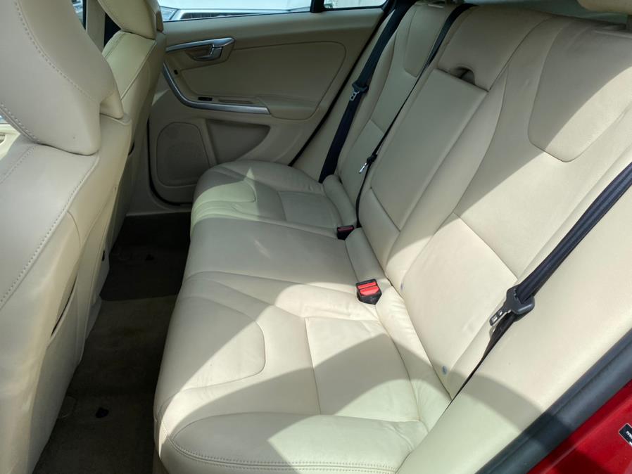 2015 Volvo V60 4dr Wgn T5 Drive-E Premier FWD, available for sale in Canton, Connecticut | Lava Motors 2 Inc. Canton, Connecticut 2015 Volvo V60 4dr Wgn T5 Drive-E Premier FWD, available for sale in Canton, Connecticut | Lava Motors 2 Inc. Canton, Connecticut