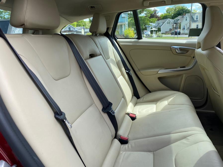 2015 Volvo V60 4dr Wgn T5 Drive-E Premier FWD, available for sale in Canton, Connecticut | Lava Motors 2 Inc. Canton, Connecticut 2015 Volvo V60 4dr Wgn T5 Drive-E Premier FWD, available for sale in Canton, Connecticut | Lava Motors 2 Inc. Canton, Connecticut