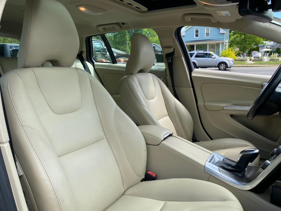 2015 Volvo V60 4dr Wgn T5 Drive-E Premier FWD, available for sale in Canton, Connecticut | Lava Motors 2 Inc. Canton, Connecticut 2015 Volvo V60 4dr Wgn T5 Drive-E Premier FWD, available for sale in Canton, Connecticut | Lava Motors 2 Inc. Canton, Connecticut