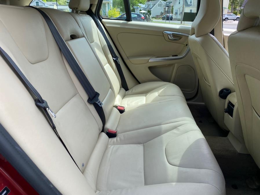 2015 Volvo V60 4dr Wgn T5 Drive-E Premier FWD, available for sale in Canton, Connecticut | Lava Motors 2 Inc. Canton, Connecticut 2015 Volvo V60 4dr Wgn T5 Drive-E Premier FWD, available for sale in Canton, Connecticut | Lava Motors 2 Inc. Canton, Connecticut