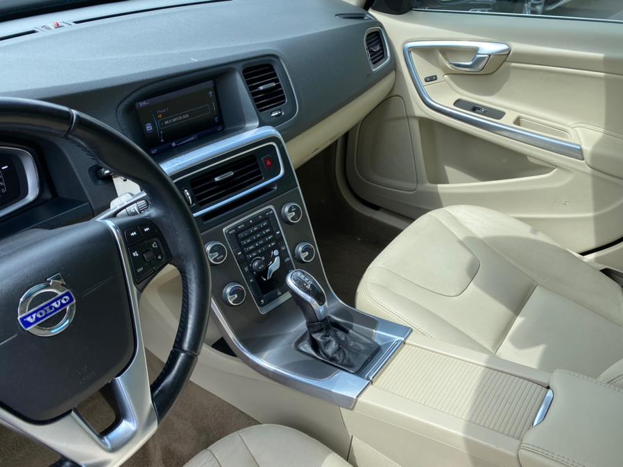 2015 Volvo V60 4dr Wgn T5 Drive-E Premier FWD, available for sale in Canton, Connecticut | Lava Motors 2 Inc. Canton, Connecticut 2015 Volvo V60 4dr Wgn T5 Drive-E Premier FWD, available for sale in Canton, Connecticut | Lava Motors 2 Inc. Canton, Connecticut