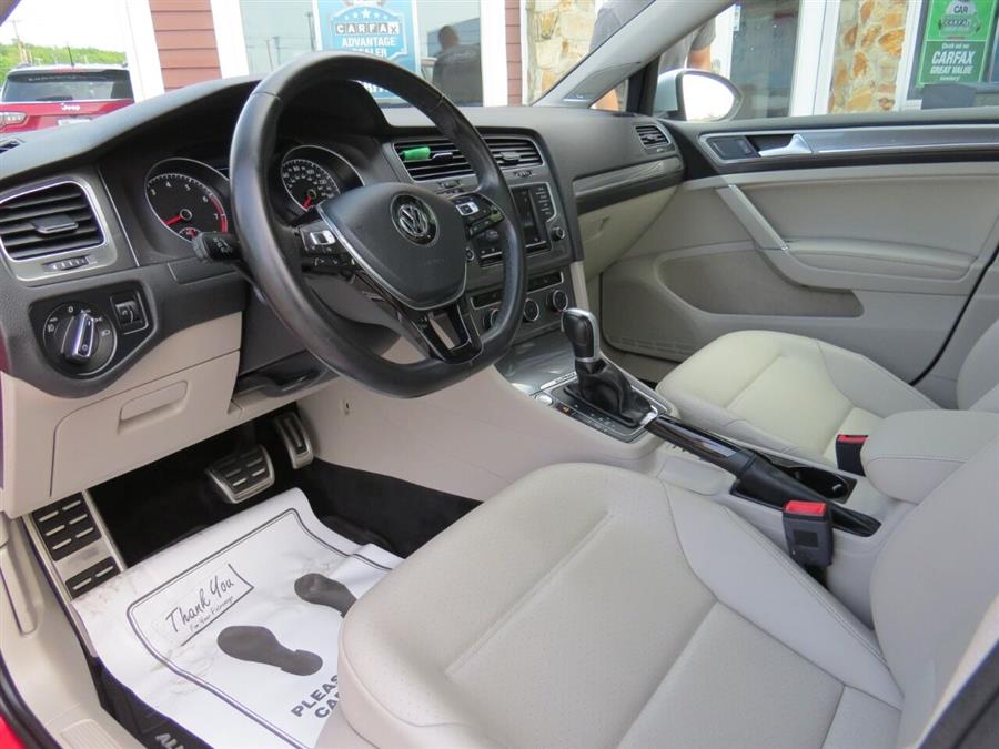2017 Volkswagen Golf Alltrack TSI S 4Motion AWD 4dr Wagon 6A, available for sale in Auburn, Maine | Lake City Exports Inc. Auburn, Maine 2017 Volkswagen Golf Alltrack TSI S 4Motion AWD 4dr Wagon 6A, available for sale in Auburn, Maine | Lake City Exports Inc. Auburn, Maine