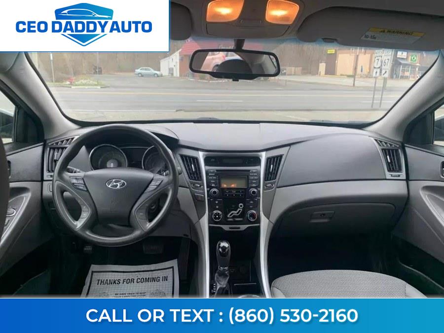 2013 Hyundai Sonata 4dr Sdn 2.4L Auto SE, available for sale in Online only, Connecticut | CEO DADDY AUTO. Online only, Connecticut 2013 Hyundai Sonata 4dr Sdn 2.4L Auto SE, available for sale in Online only, Connecticut | CEO DADDY AUTO. Online only, Connecticut