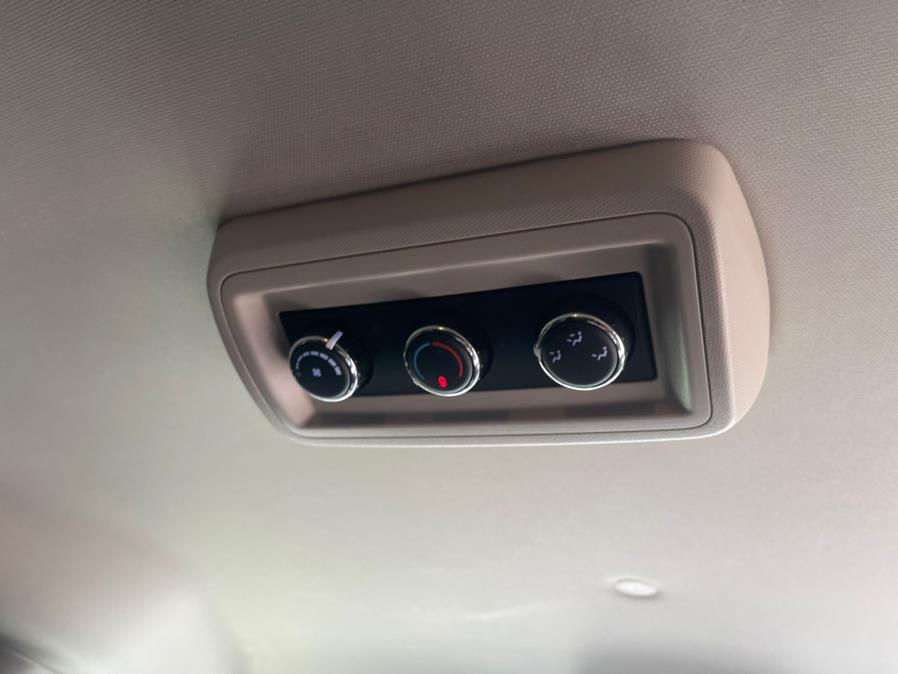 2019 Dodge Grand Caravan SE Wagon, available for sale in Irvington, New Jersey | Elis Motors Corp. Irvington, New Jersey 2019 Dodge Grand Caravan SE Wagon, available for sale in Irvington, New Jersey | Elis Motors Corp. Irvington, New Jersey