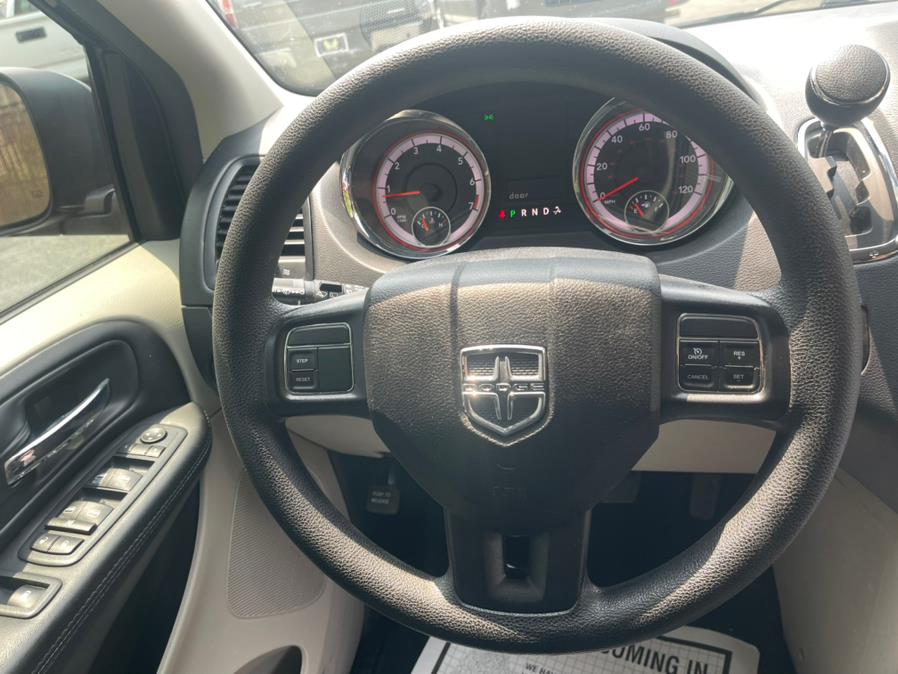 2019 Dodge Grand Caravan SE Wagon, available for sale in Irvington, New Jersey | Elis Motors Corp. Irvington, New Jersey 2019 Dodge Grand Caravan SE Wagon, available for sale in Irvington, New Jersey | Elis Motors Corp. Irvington, New Jersey