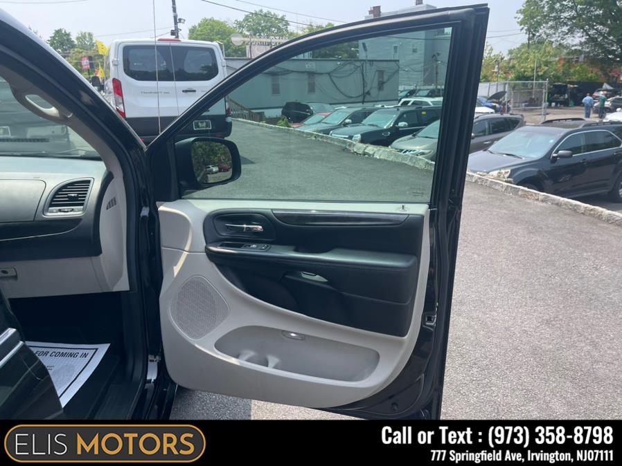 2019 Dodge Grand Caravan SE Wagon, available for sale in Irvington, New Jersey | Elis Motors Corp. Irvington, New Jersey 2019 Dodge Grand Caravan SE Wagon, available for sale in Irvington, New Jersey | Elis Motors Corp. Irvington, New Jersey