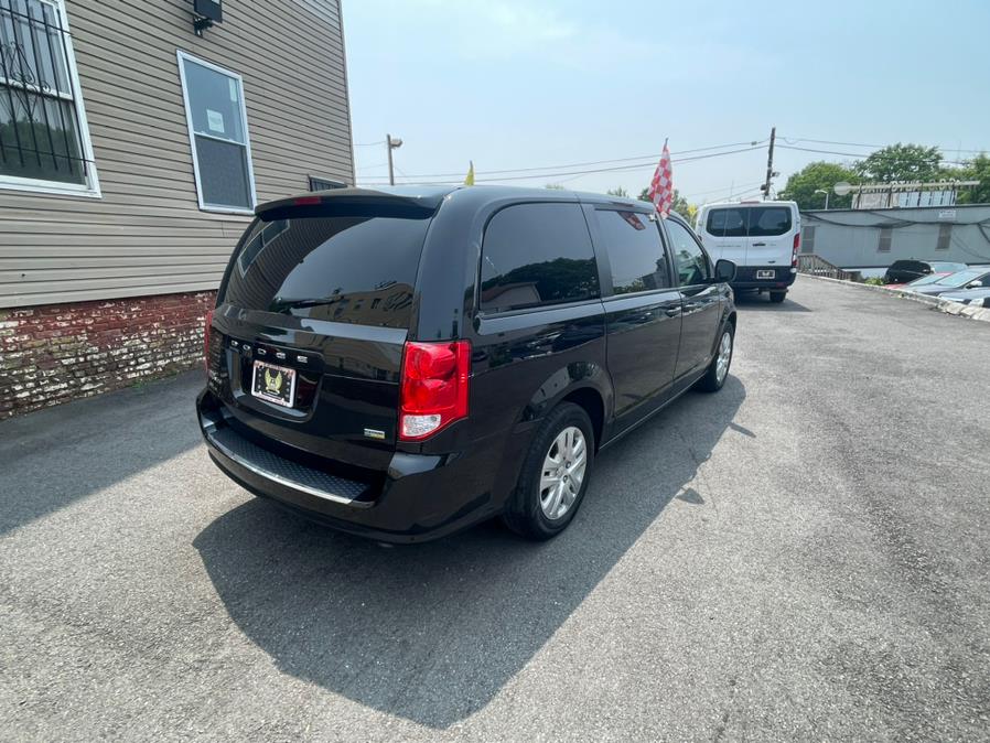2019 Dodge Grand Caravan SE Wagon, available for sale in Irvington, New Jersey | Elis Motors Corp. Irvington, New Jersey 2019 Dodge Grand Caravan SE Wagon, available for sale in Irvington, New Jersey | Elis Motors Corp. Irvington, New Jersey