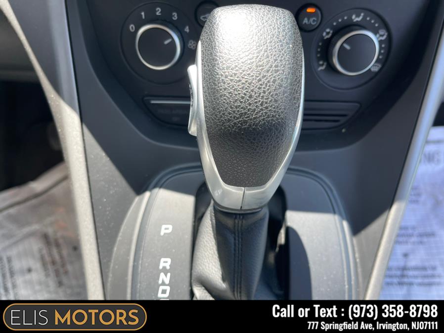 2015 Ford Escape 4WD 4dr SE, available for sale in Irvington, New Jersey | Elis Motors Corp. Irvington, New Jersey 2015 Ford Escape 4WD 4dr SE, available for sale in Irvington, New Jersey | Elis Motors Corp. Irvington, New Jersey