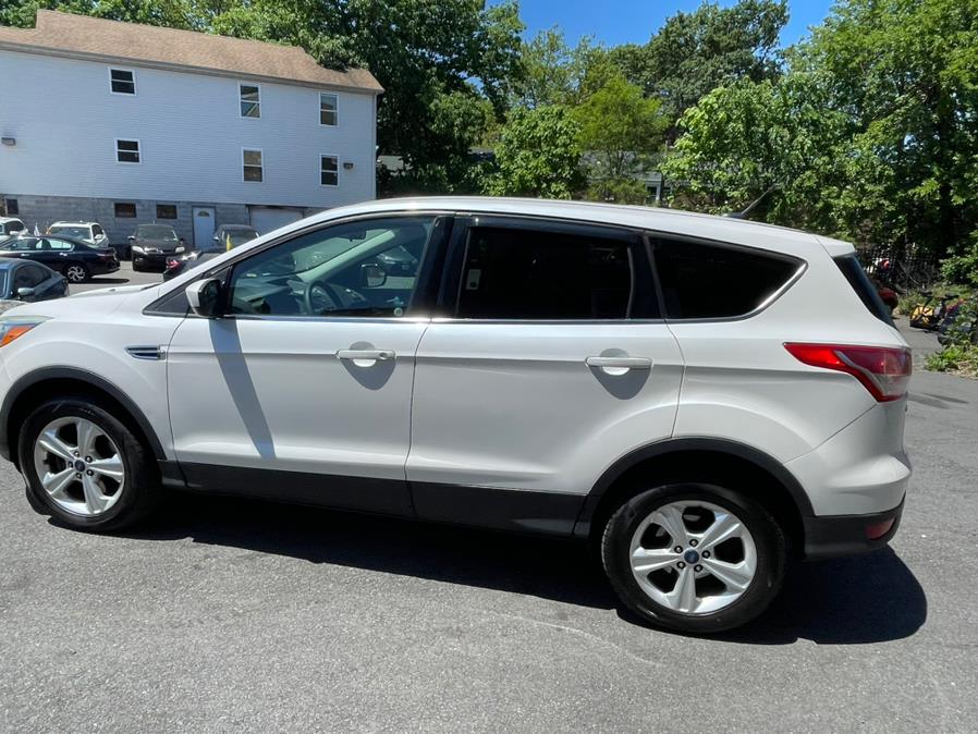 2015 Ford Escape 4WD 4dr SE, available for sale in Irvington, New Jersey | Elis Motors Corp. Irvington, New Jersey 2015 Ford Escape 4WD 4dr SE, available for sale in Irvington, New Jersey | Elis Motors Corp. Irvington, New Jersey
