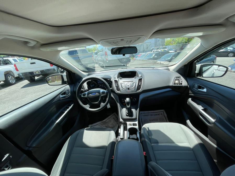 2015 Ford Escape 4WD 4dr SE, available for sale in Irvington, New Jersey | Elis Motors Corp. Irvington, New Jersey 2015 Ford Escape 4WD 4dr SE, available for sale in Irvington, New Jersey | Elis Motors Corp. Irvington, New Jersey