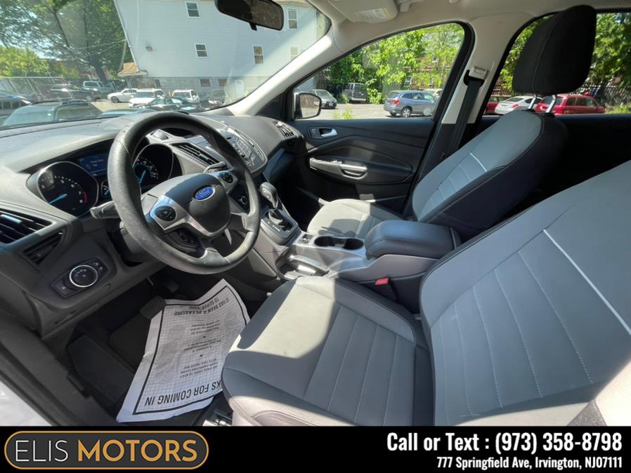 2015 Ford Escape 4WD 4dr SE, available for sale in Irvington, New Jersey | Elis Motors Corp. Irvington, New Jersey 2015 Ford Escape 4WD 4dr SE, available for sale in Irvington, New Jersey | Elis Motors Corp. Irvington, New Jersey