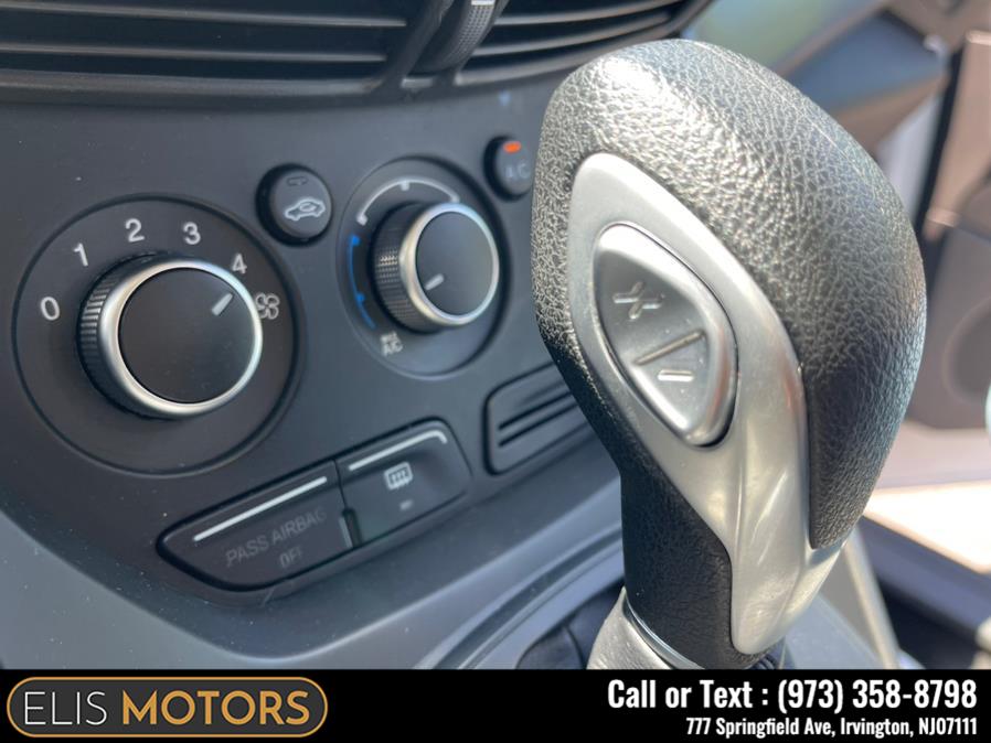 2015 Ford Escape 4WD 4dr SE, available for sale in Irvington, New Jersey | Elis Motors Corp. Irvington, New Jersey 2015 Ford Escape 4WD 4dr SE, available for sale in Irvington, New Jersey | Elis Motors Corp. Irvington, New Jersey
