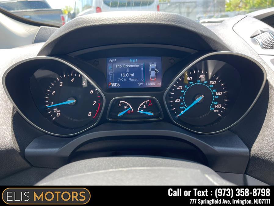 2015 Ford Escape 4WD 4dr SE, available for sale in Irvington, New Jersey | Elis Motors Corp. Irvington, New Jersey 2015 Ford Escape 4WD 4dr SE, available for sale in Irvington, New Jersey | Elis Motors Corp. Irvington, New Jersey