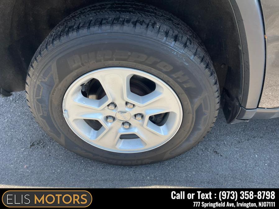 2015 Jeep Grand Cherokee 4WD 4dr Laredo, available for sale in Irvington, New Jersey | Elis Motors Corp. Irvington, New Jersey 2015 Jeep Grand Cherokee 4WD 4dr Laredo, available for sale in Irvington, New Jersey | Elis Motors Corp. Irvington, New Jersey