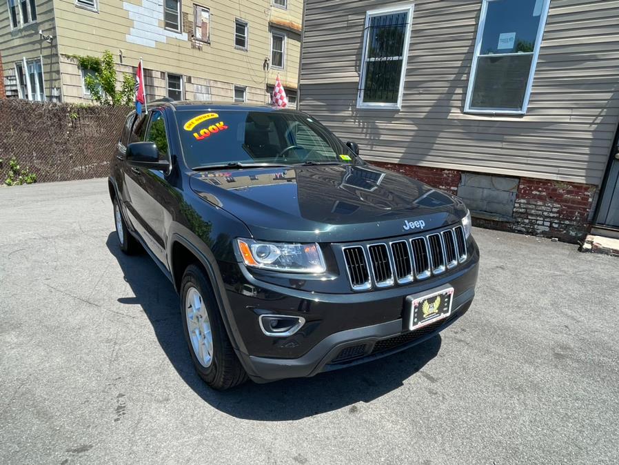 2015 Jeep Grand Cherokee 4WD 4dr Laredo, available for sale in Irvington, New Jersey | Elis Motors Corp. Irvington, New Jersey 2015 Jeep Grand Cherokee 4WD 4dr Laredo, available for sale in Irvington, New Jersey | Elis Motors Corp. Irvington, New Jersey