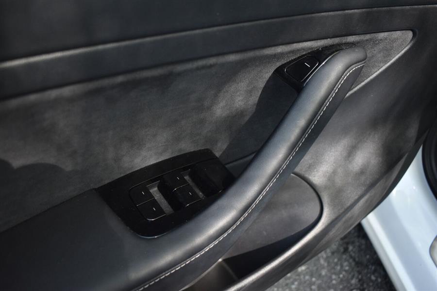 2020 Tesla Model 3 Standard Range Plus 4dr Sedan, available for sale in Great Neck, New York | Camy Cars. Great Neck, New York 2020 Tesla Model 3 Standard Range Plus 4dr Sedan, available for sale in Great Neck, New York | Camy Cars. Great Neck, New York
