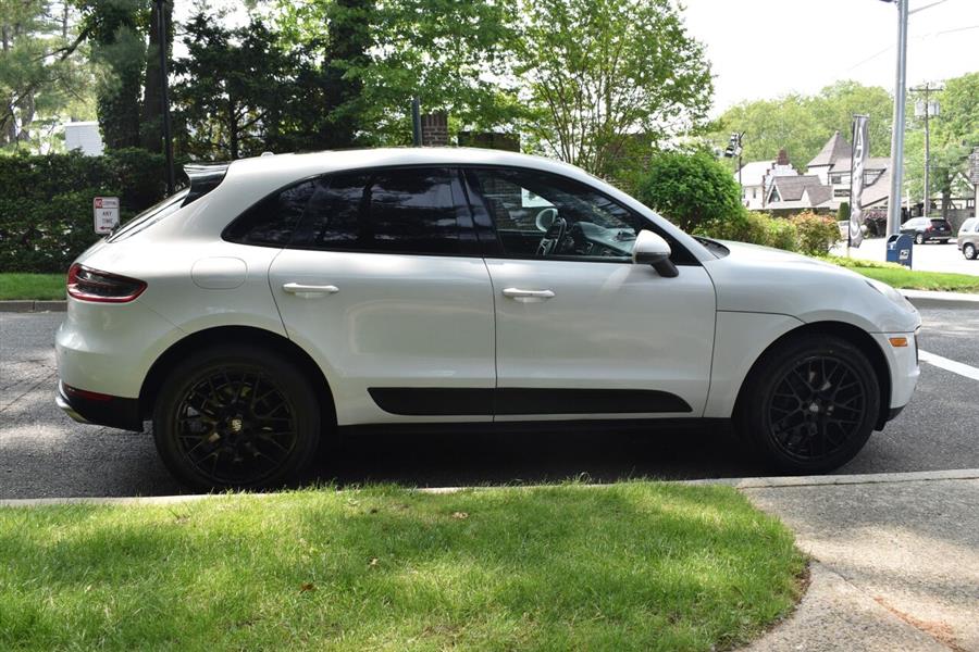 2018 Porsche Macan Base AWD 4dr SUV, available for sale in Great Neck, New York | Camy Cars. Great Neck, New York 2018 Porsche Macan Base AWD 4dr SUV, available for sale in Great Neck, New York | Camy Cars. Great Neck, New York