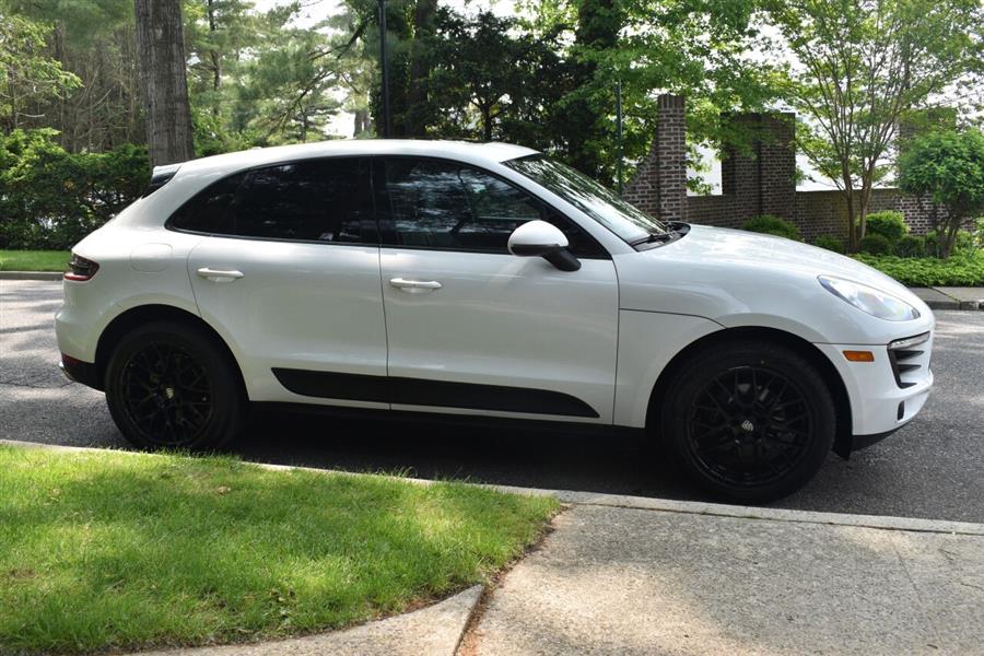 2018 Porsche Macan Base AWD 4dr SUV, available for sale in Great Neck, New York | Camy Cars. Great Neck, New York 2018 Porsche Macan Base AWD 4dr SUV, available for sale in Great Neck, New York | Camy Cars. Great Neck, New York