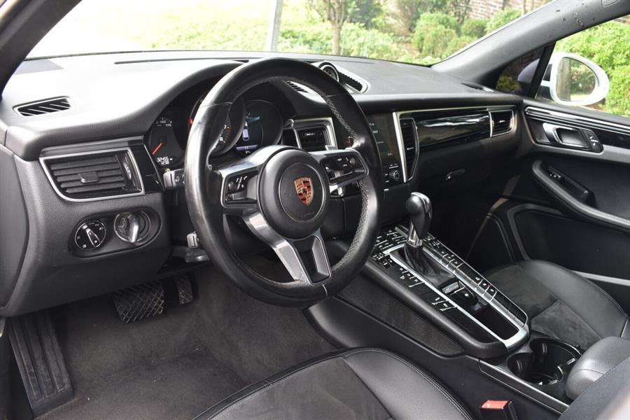 2018 Porsche Macan Base AWD 4dr SUV, available for sale in Great Neck, New York | Camy Cars. Great Neck, New York 2018 Porsche Macan Base AWD 4dr SUV, available for sale in Great Neck, New York | Camy Cars. Great Neck, New York