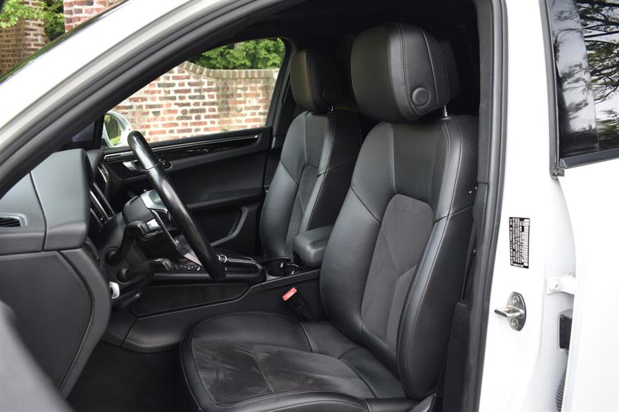 2018 Porsche Macan Base AWD 4dr SUV, available for sale in Great Neck, New York | Camy Cars. Great Neck, New York 2018 Porsche Macan Base AWD 4dr SUV, available for sale in Great Neck, New York | Camy Cars. Great Neck, New York