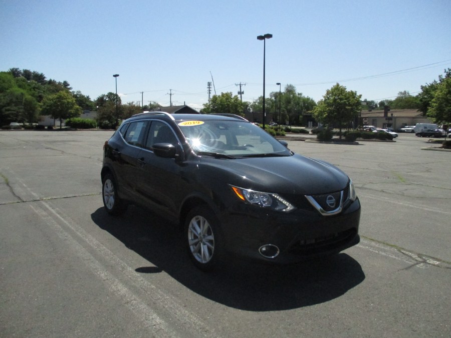 2019 Nissan Rogue Sport AWD SV, available for sale in New Britain, Connecticut | Universal Motors LLC. New Britain, Connecticut 2019 Nissan Rogue Sport AWD SV, available for sale in New Britain, Connecticut | Universal Motors LLC. New Britain, Connecticut