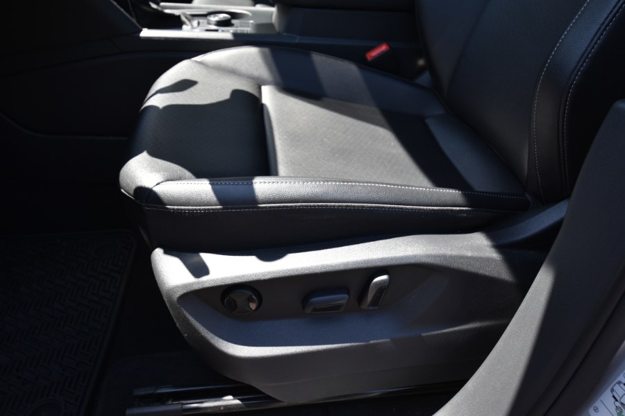 2018 Volkswagen Atlas 3.6L V6 SE 4MOTION, available for sale in Waterbury, Connecticut | Highline Car Connection. Waterbury, Connecticut 2018 Volkswagen Atlas 3.6L V6 SE 4MOTION, available for sale in Waterbury, Connecticut | Highline Car Connection. Waterbury, Connecticut