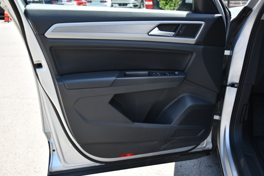 2018 Volkswagen Atlas 3.6L V6 SE 4MOTION, available for sale in Waterbury, Connecticut | Highline Car Connection. Waterbury, Connecticut 2018 Volkswagen Atlas 3.6L V6 SE 4MOTION, available for sale in Waterbury, Connecticut | Highline Car Connection. Waterbury, Connecticut