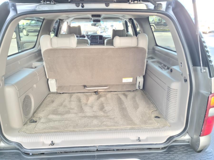 2002 GMC Yukon XL Denali 4dr 1500 AWD, available for sale in Milford, Connecticut | Chip's Auto Sales Inc. Milford, Connecticut 2002 GMC Yukon XL Denali 4dr 1500 AWD, available for sale in Milford, Connecticut | Chip's Auto Sales Inc. Milford, Connecticut