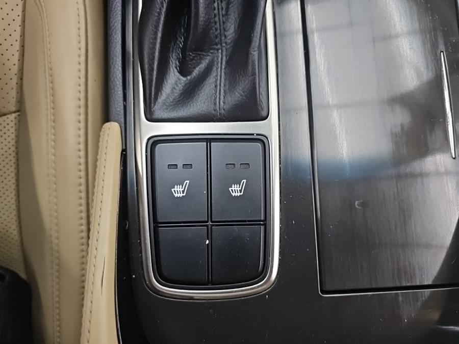 2013 Hyundai Azera 4dr Sdn, available for sale in West Haven, Connecticut | Auto Fair Inc.. West Haven, Connecticut 2013 Hyundai Azera 4dr Sdn, available for sale in West Haven, Connecticut | Auto Fair Inc.. West Haven, Connecticut