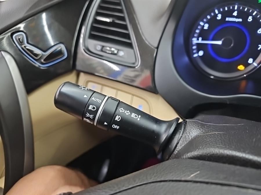 2013 Hyundai Azera 4dr Sdn, available for sale in West Haven, Connecticut | Auto Fair Inc.. West Haven, Connecticut 2013 Hyundai Azera 4dr Sdn, available for sale in West Haven, Connecticut | Auto Fair Inc.. West Haven, Connecticut