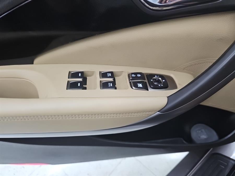 2013 Hyundai Azera 4dr Sdn, available for sale in West Haven, Connecticut | Auto Fair Inc.. West Haven, Connecticut 2013 Hyundai Azera 4dr Sdn, available for sale in West Haven, Connecticut | Auto Fair Inc.. West Haven, Connecticut