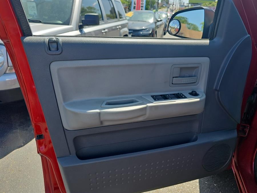 2007 Dodge Dakota 4WD Quad Cab 131" SLT, available for sale in West Haven, Connecticut | Auto Fair Inc.. West Haven, Connecticut 2007 Dodge Dakota 4WD Quad Cab 131" SLT, available for sale in West Haven, Connecticut | Auto Fair Inc.. West Haven, Connecticut