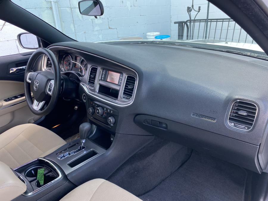 2014 Dodge Charger 4dr Sdn SE RWD, available for sale in Milford, Connecticut | Dealertown Auto Wholesalers. Milford, Connecticut 2014 Dodge Charger 4dr Sdn SE RWD, available for sale in Milford, Connecticut | Dealertown Auto Wholesalers. Milford, Connecticut