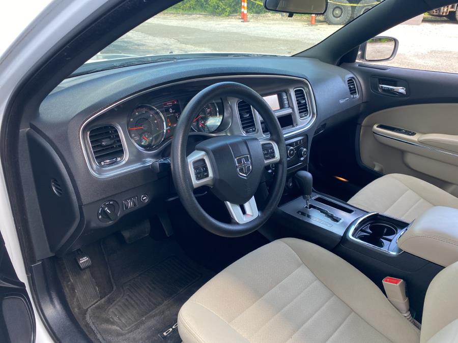 2014 Dodge Charger 4dr Sdn SE RWD, available for sale in Milford, Connecticut | Dealertown Auto Wholesalers. Milford, Connecticut 2014 Dodge Charger 4dr Sdn SE RWD, available for sale in Milford, Connecticut | Dealertown Auto Wholesalers. Milford, Connecticut