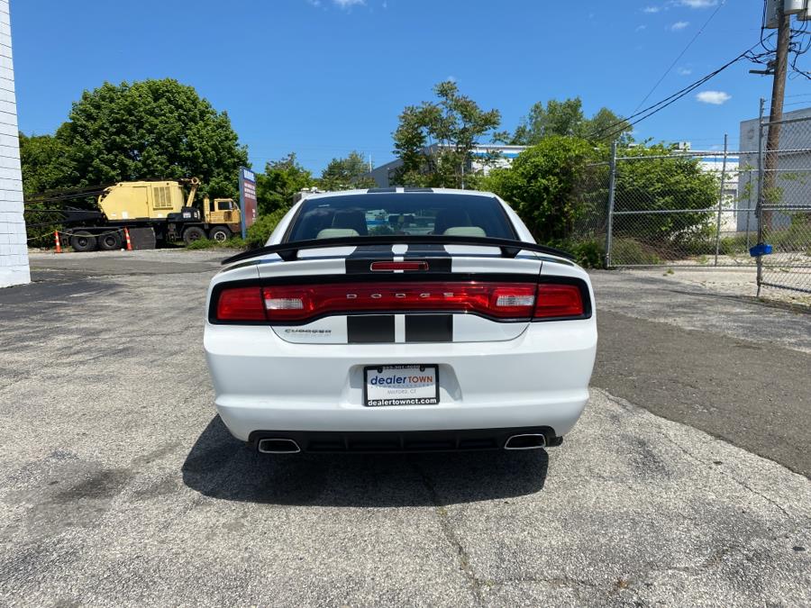 2014 Dodge Charger 4dr Sdn SE RWD, available for sale in Milford, Connecticut | Dealertown Auto Wholesalers. Milford, Connecticut 2014 Dodge Charger 4dr Sdn SE RWD, available for sale in Milford, Connecticut | Dealertown Auto Wholesalers. Milford, Connecticut