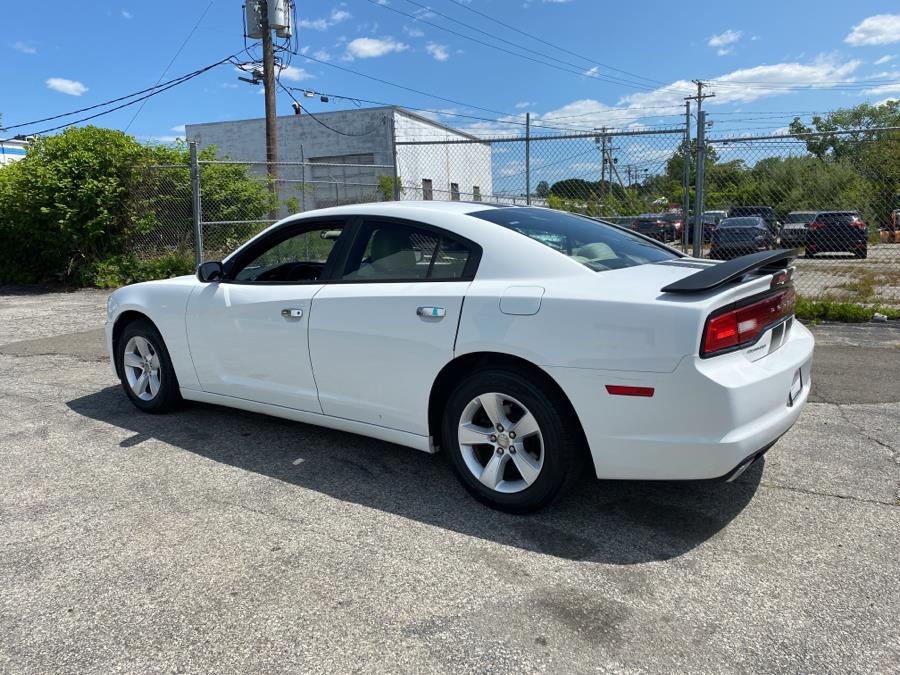 2014 Dodge Charger 4dr Sdn SE RWD, available for sale in Milford, Connecticut | Dealertown Auto Wholesalers. Milford, Connecticut 2014 Dodge Charger 4dr Sdn SE RWD, available for sale in Milford, Connecticut | Dealertown Auto Wholesalers. Milford, Connecticut