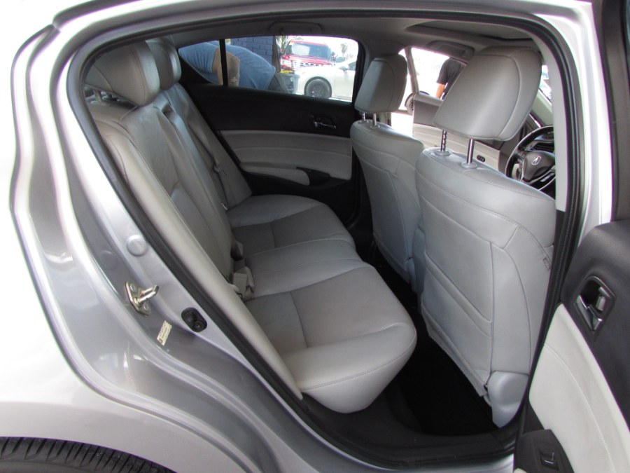 2017 Acura ILX Sedan w/Technology Plus Pkg, available for sale in Orlando, Florida | VIP Auto Enterprise, Inc. Orlando, Florida 2017 Acura ILX Sedan w/Technology Plus Pkg, available for sale in Orlando, Florida | VIP Auto Enterprise, Inc. Orlando, Florida