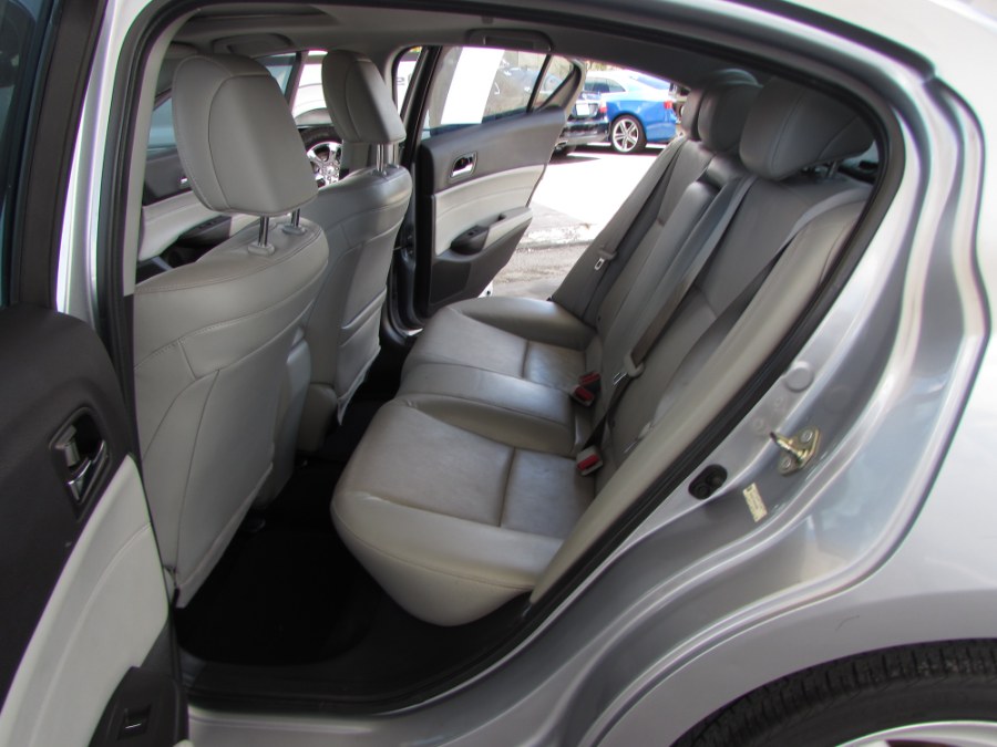 2017 Acura ILX Sedan w/Technology Plus Pkg, available for sale in Orlando, Florida | VIP Auto Enterprise, Inc. Orlando, Florida 2017 Acura ILX Sedan w/Technology Plus Pkg, available for sale in Orlando, Florida | VIP Auto Enterprise, Inc. Orlando, Florida
