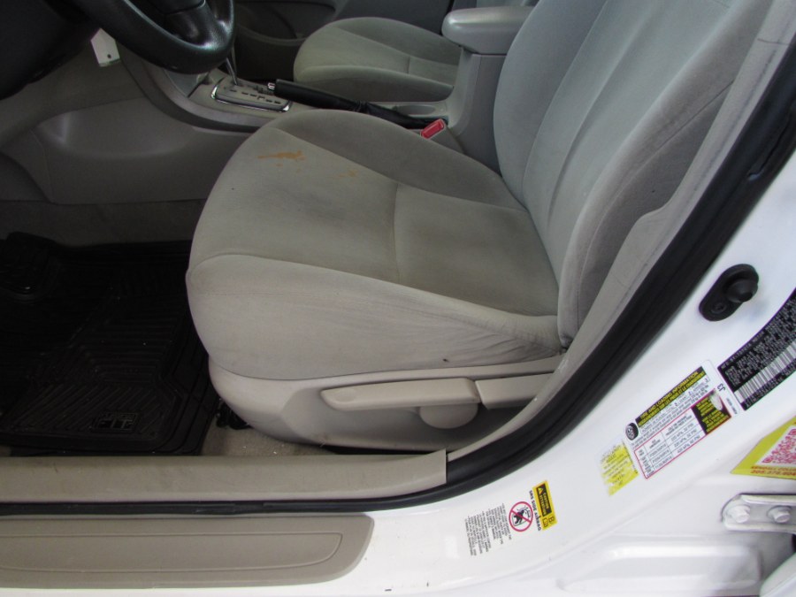 2013 Toyota Corolla 4dr Sdn Auto LE (Natl), available for sale in Orlando, Florida | VIP Auto Enterprise, Inc. Orlando, Florida 2013 Toyota Corolla 4dr Sdn Auto LE (Natl), available for sale in Orlando, Florida | VIP Auto Enterprise, Inc. Orlando, Florida