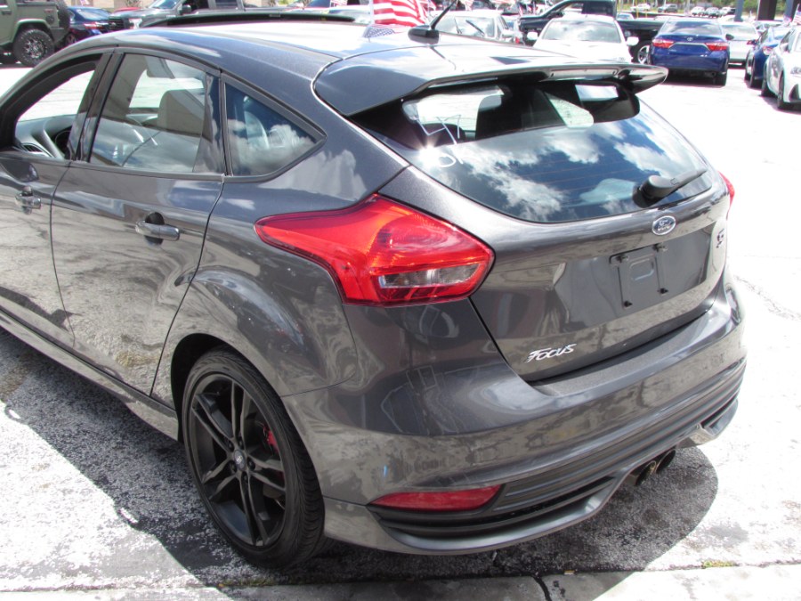 2016 Ford Focus 5dr HB ST, available for sale in Orlando, Florida | VIP Auto Enterprise, Inc. Orlando, Florida 2016 Ford Focus 5dr HB ST, available for sale in Orlando, Florida | VIP Auto Enterprise, Inc. Orlando, Florida
